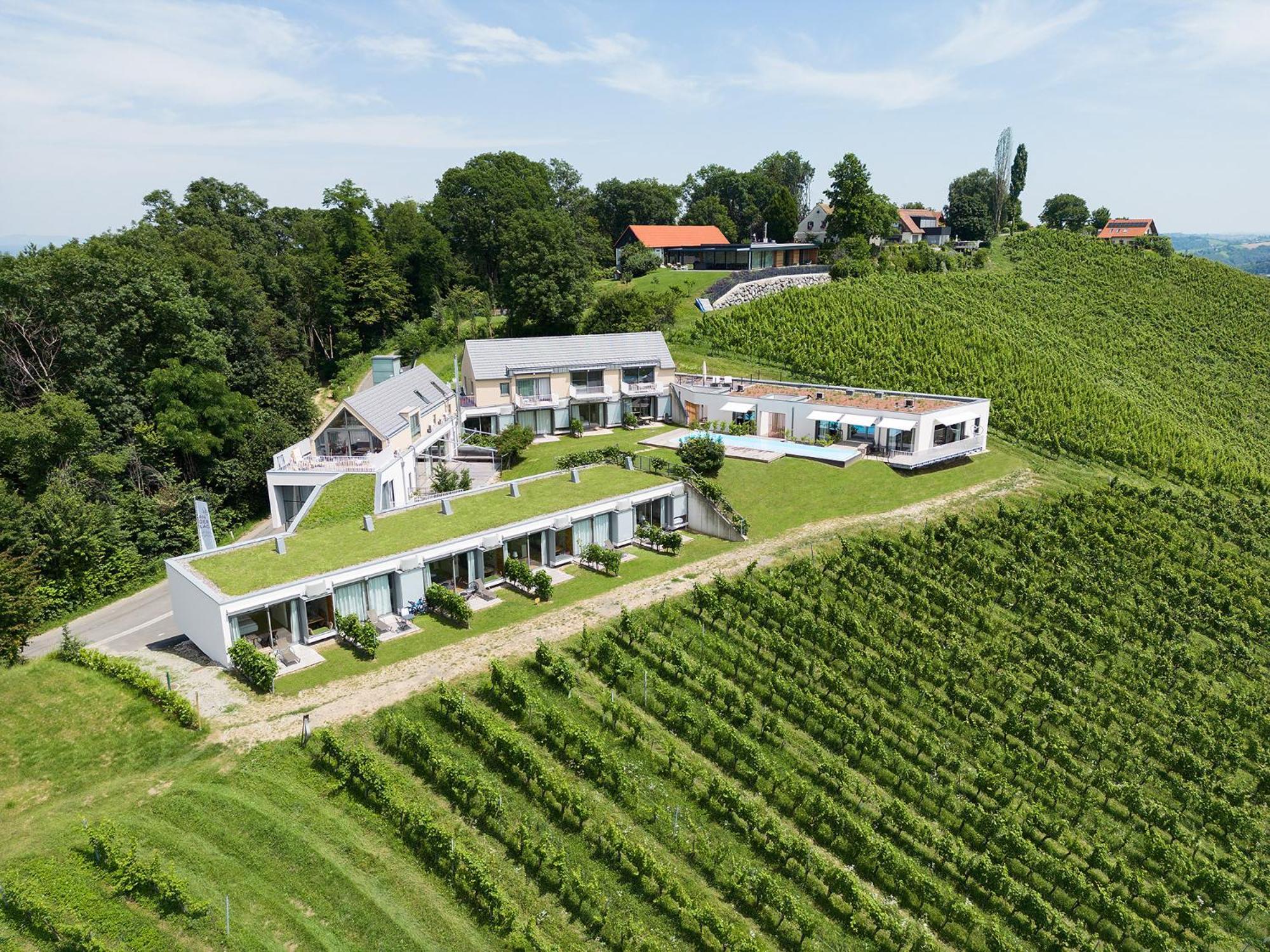 Relax Apartments An Der Lage Hochgrassnitzberg Spielfeld Exteriör bild